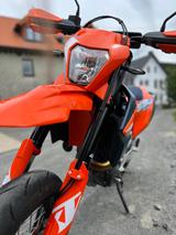 KTM 690 SMC R - KTM SM R