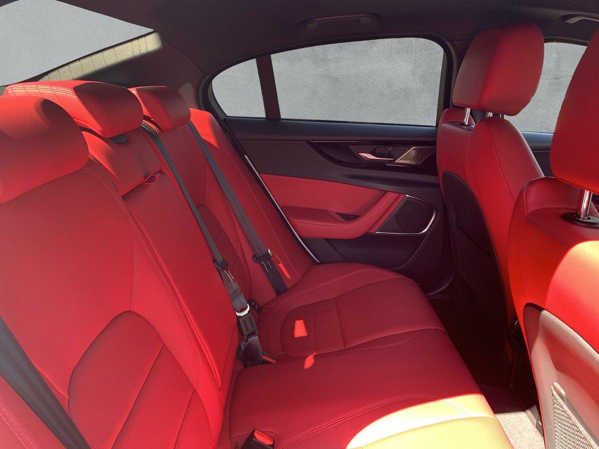 Jaguar Xe P250 R-DYNAMIC SE 19"LMF+ACC+LED+SHZG+DAB+EPH, миниатюра 5