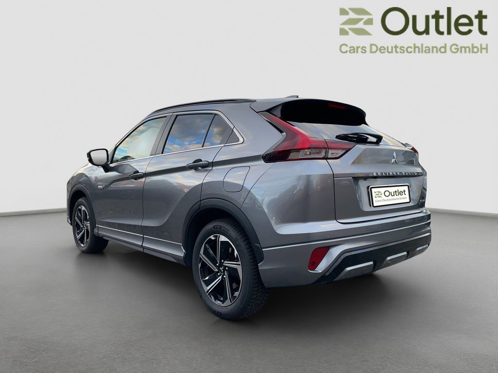 Mitsubishi Eclipse Cross 2.4 MIVEC PHEV 4WD SELECT 72 kW imagem 3