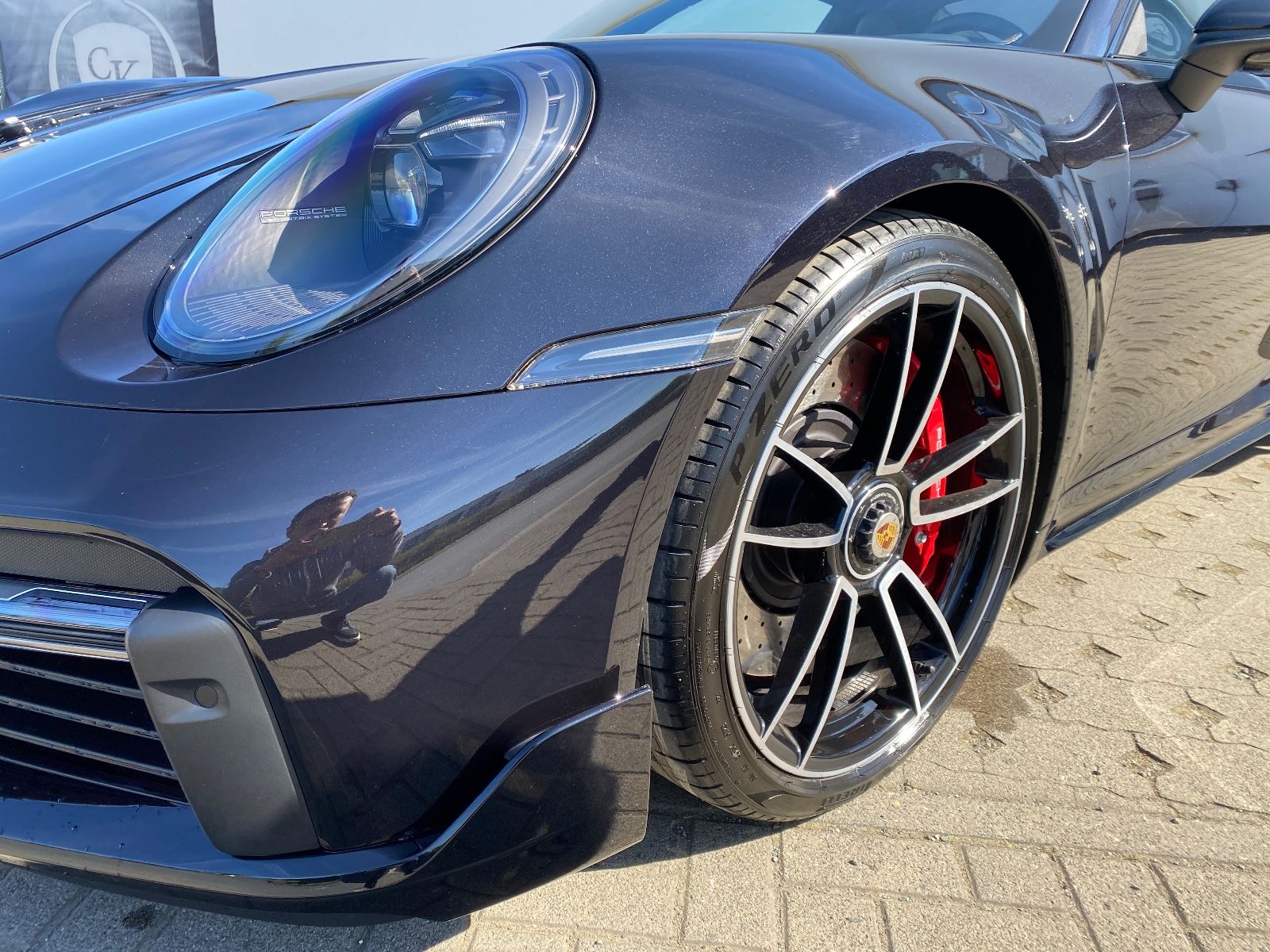 Fahrzeugabbildung Porsche 992 Turbo/Lift/Carbon Dach/Aero-Kit/360°Kamera