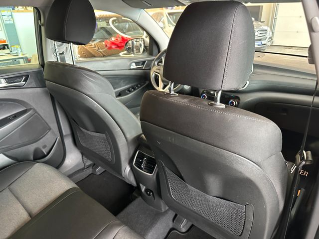 MYAUTOCENTER – Gebraucht- und Jahreswagen mit Werkstattservice in Pfaffenhofen Hyundai Tucson Style Mild-Hybrid 4WD *AHK*Navi*LED*Klima
