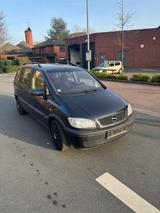 Opel Zafira 1.8 16V - 1Hand -7 Sitzer - 150 tsd orig - gebrauchte Opel Zafira aus dem Jahr 2002