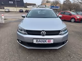Volkswagen Jetta Comfortline PDC/SHZ/Navi/BT/Klimaaut. - Volkswagen Jetta: Limousine