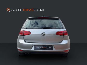 Volkswagen Golf - 5