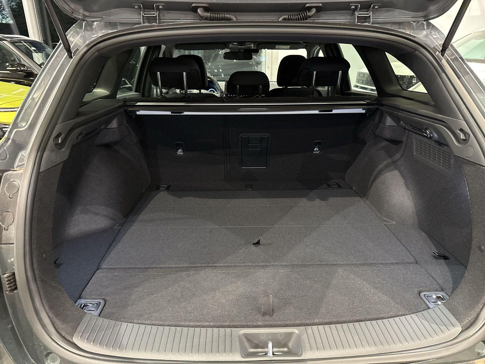 Hyundai i30 Kombi ADVANTAGE*inkl.WinterRäder*PlusP*Navi*