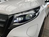 Mercedes-Benz EQV 300, LANG - LEDER, MULTIBEAM, 7 SITZE, TISCH - Mercedes-Benz EQV