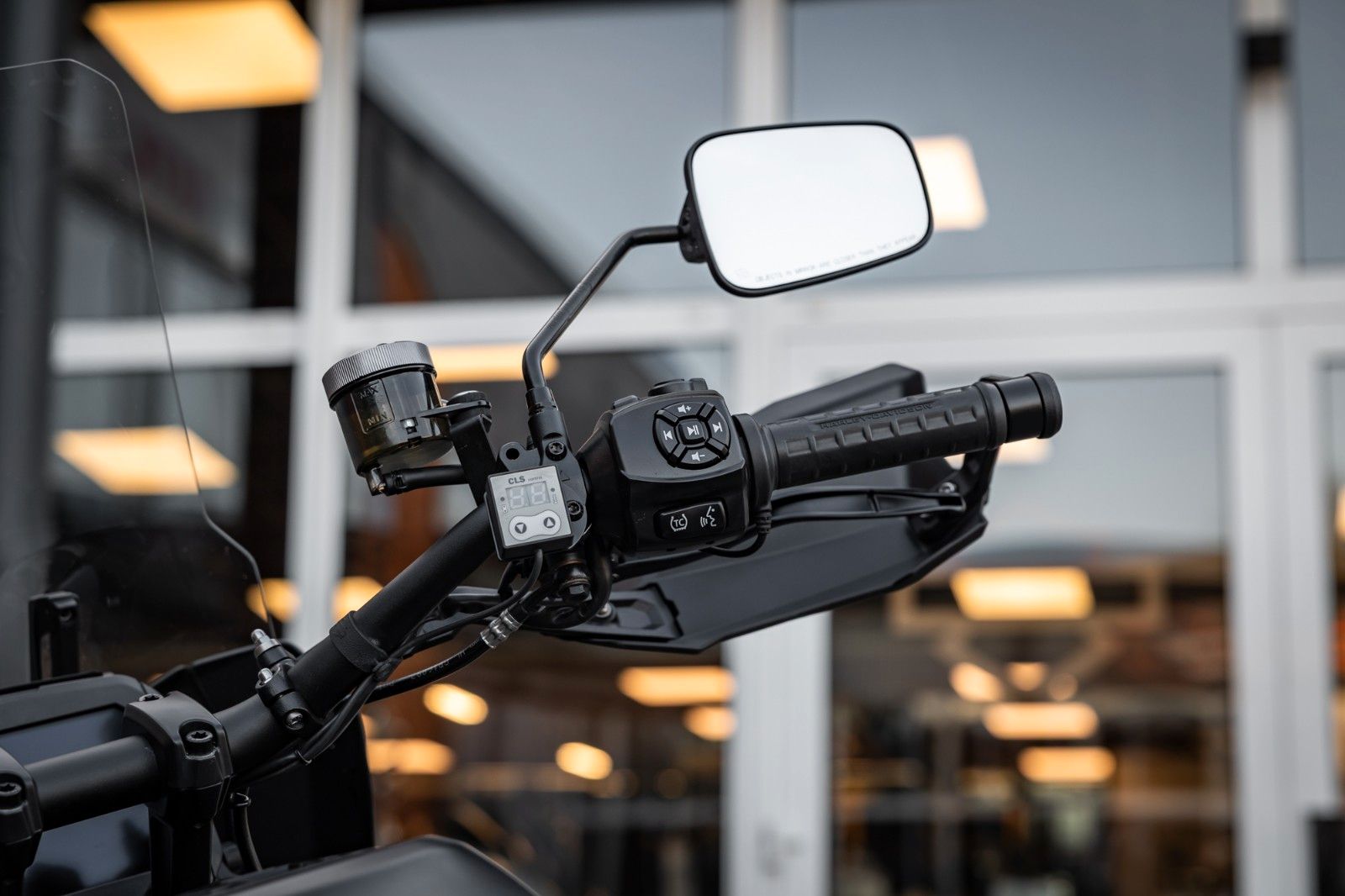 Fahrzeugabbildung Harley-Davidson RA1250S Pan America Special - JEKILL & HYDE -