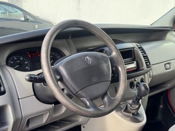 Renault Trafic - 12