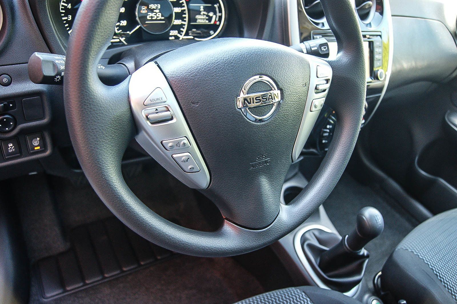 Fahrzeugabbildung Nissan Note 1.2 Acenta 1.HAND 15.666km PANORAMA KAMERA