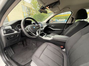 BMW 320 - 12