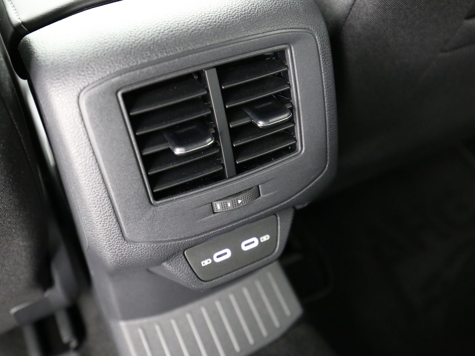 Volkswagen T-Roc - Bild 26