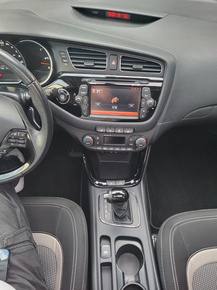 Kia VOLL AUSSTATTUNG 1.6 GDI DCT Spirit 1.HAND.OG km
