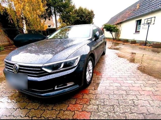 VW VW Passat B8 2.0L, 190ps, Sthzg, Pano, Aut...