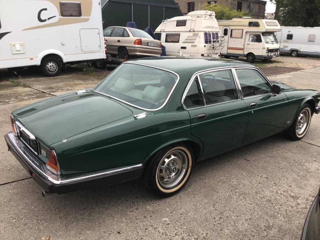 Jaguar XJ6