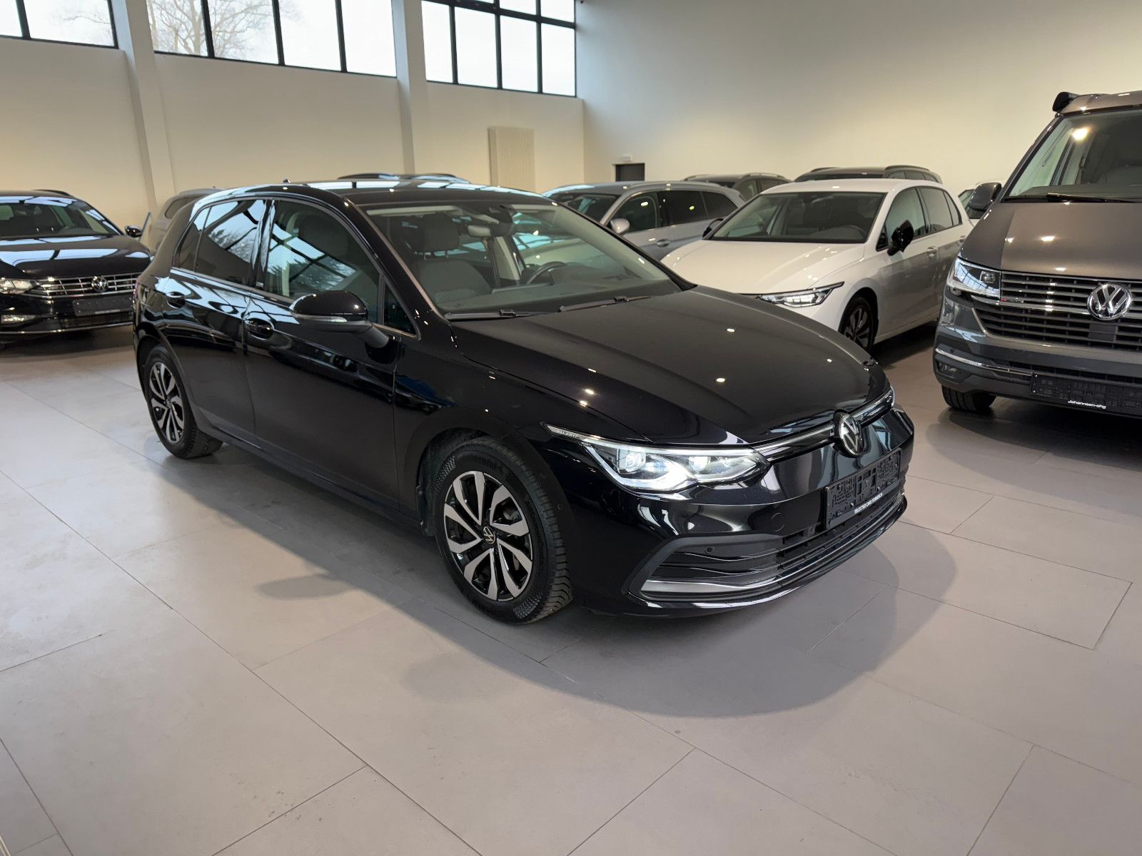 Volkswagen Golf VIII 2.0 TDI DSG ACC/HUD/MATRIX/PANO/AHK imagem 3