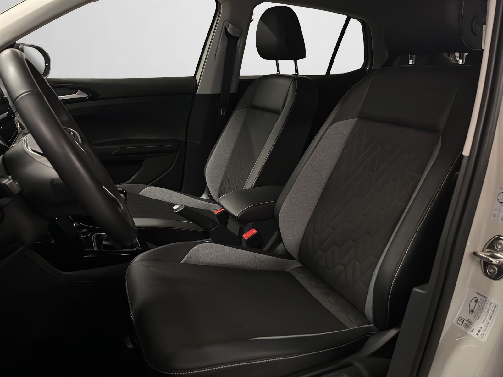 Volkswagen T-Cross - Bild 13