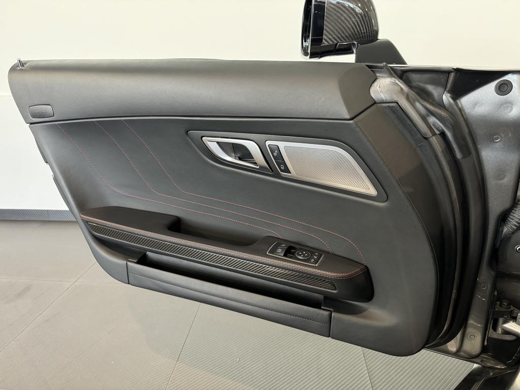 Mercedes-Benz SLS AMG