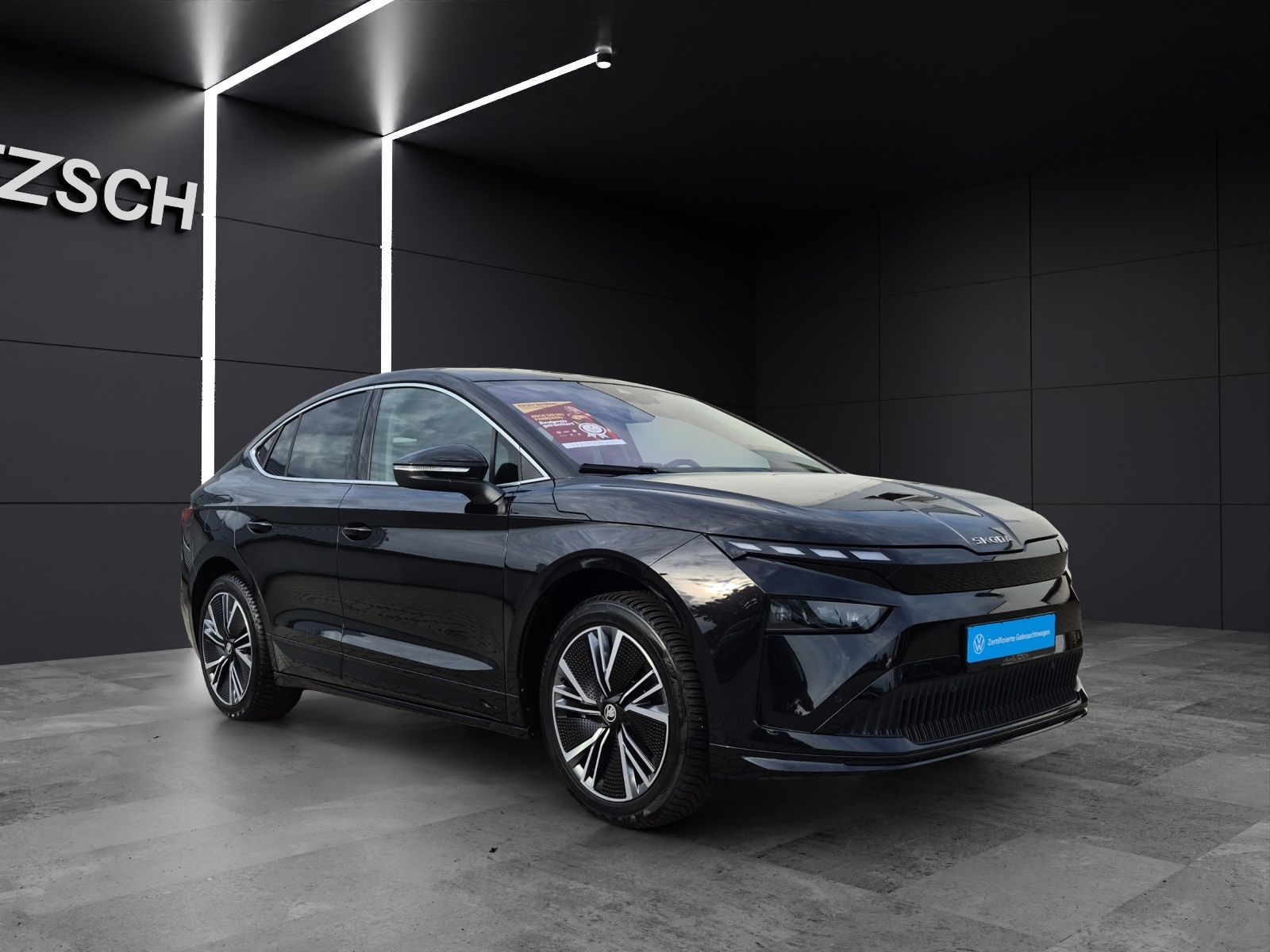 Fahrzeugabbildung SKODA Enyaq Coupé 85 Loft Matrix AHK WäPu Navi Pano AC