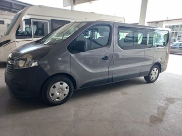 Opel Vivaro - 2