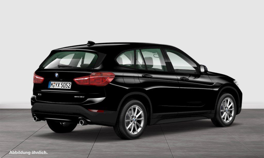 BMW X1 sDrive18d RFK NAVI Sound Syst. PDC V+H DAB foto 2
