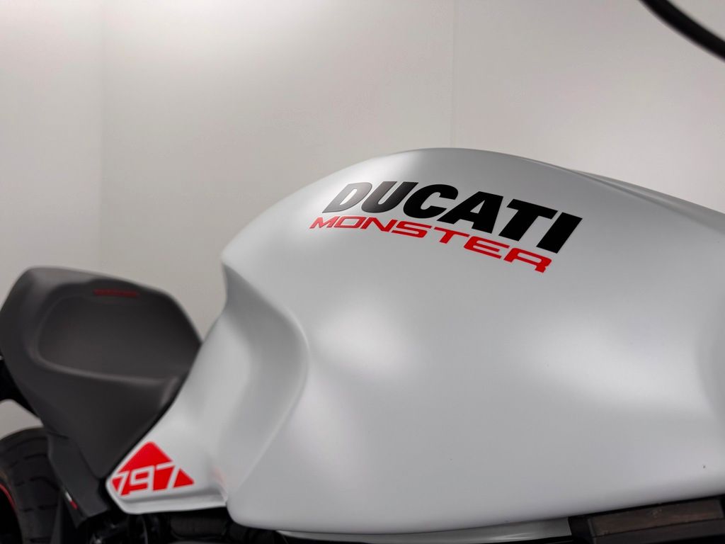Fahrzeugabbildung Ducati MONSTER 797 *TOP-ZUSTAND *TIEFERLEGUNG