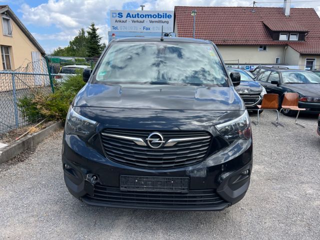 Opel Combo occasion ou neuve, Voiture