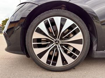 صورة 7 لـ 2022 Mercedes-BENZ EQE