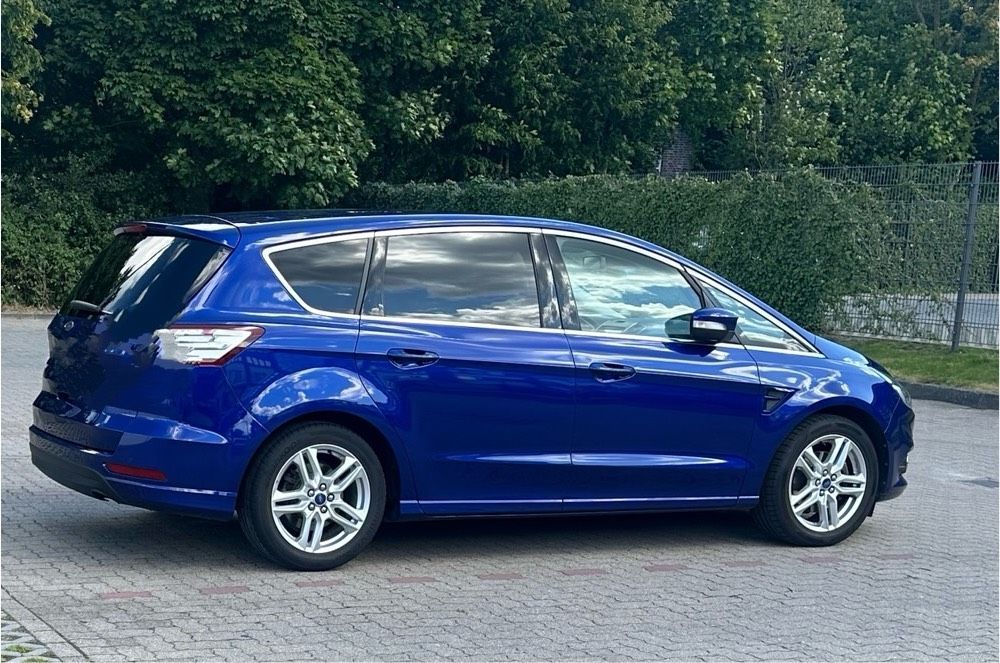 Image of Ford S-Max