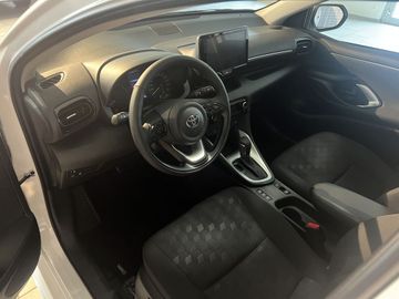 Toyota Yaris Hybrid 116 1.5 VVT-i Business Edition