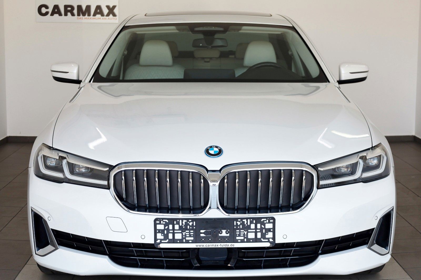 Fahrzeugabbildung BMW 545e xDrive Luxury Line,Navi,SD,4xSH,Kam,AHK,+WR