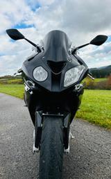 BMW S1000RR - BMW MOTORRAD R100R
