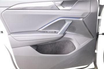 Volkswagen Tiguan - 12