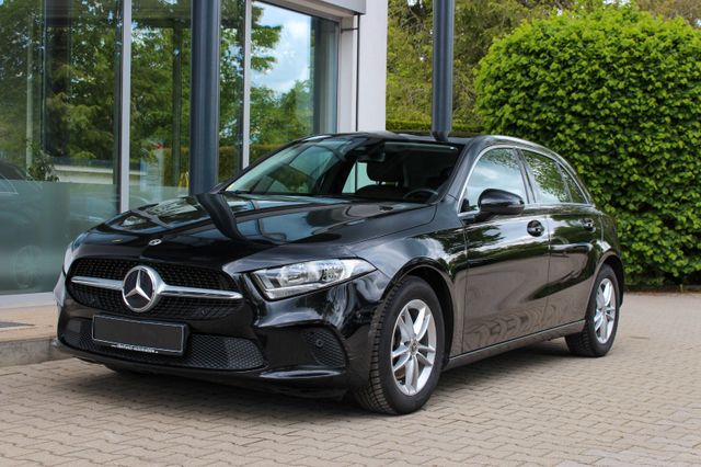 MERCEDES-BENZ A 200 / BUSINESS PAKET / NAVIGATION