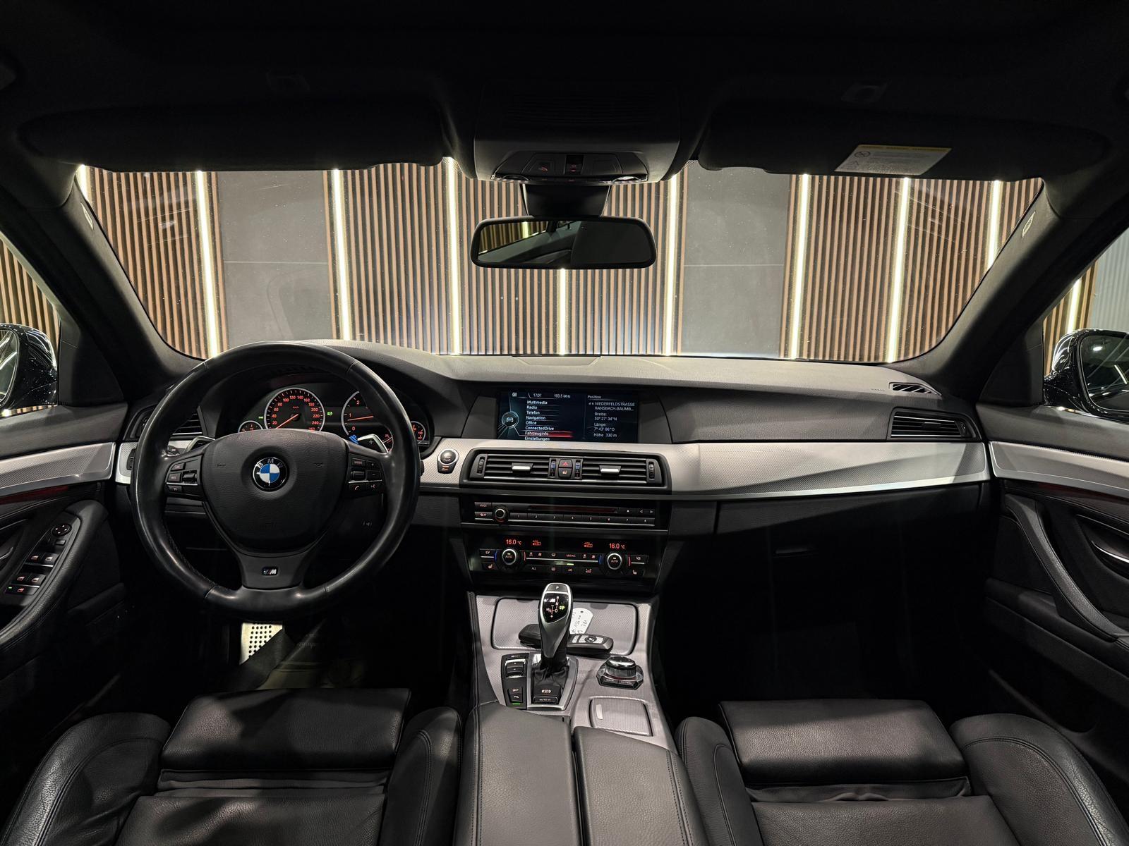 BMW M550 d xDrive 381 ch • BVA • HUD • Toit ouvrant • Cuir • Jantes 20" M