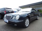 Mercedes-Benz E 240 ELEGANCE 1. HAND XENON NAVI PDC SHZ - Mercedes-Benz E 240 mit Benzin-Antrieb