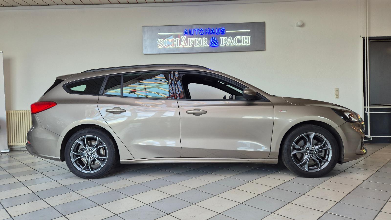 Ford Focus 1,0 EcoBoost ST-Line Turnier ALU