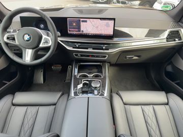 BMW X7 - 8