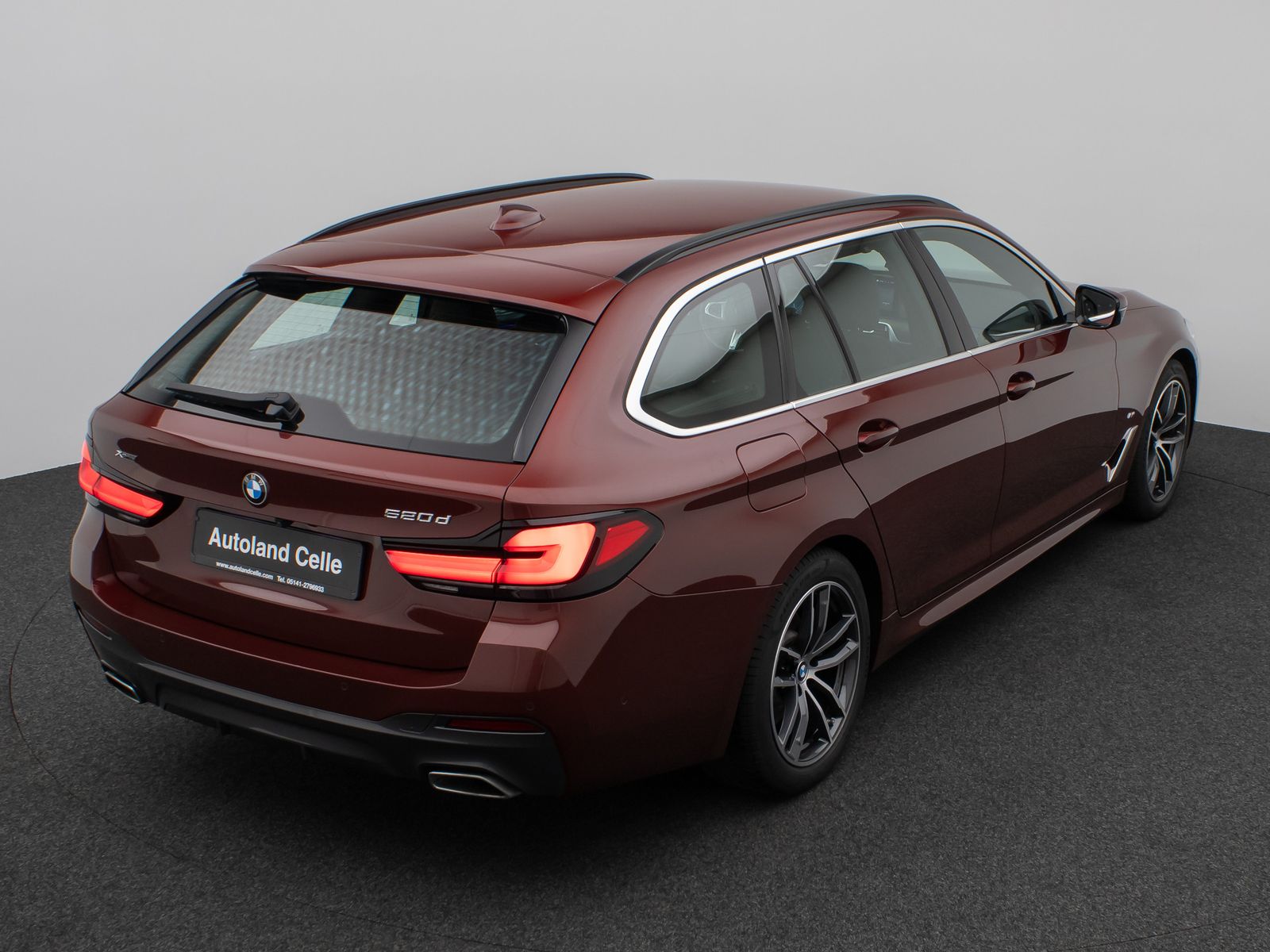 Fahrzeugabbildung BMW 520d xD M Sport Kamera HUD DAB Alarm Individual