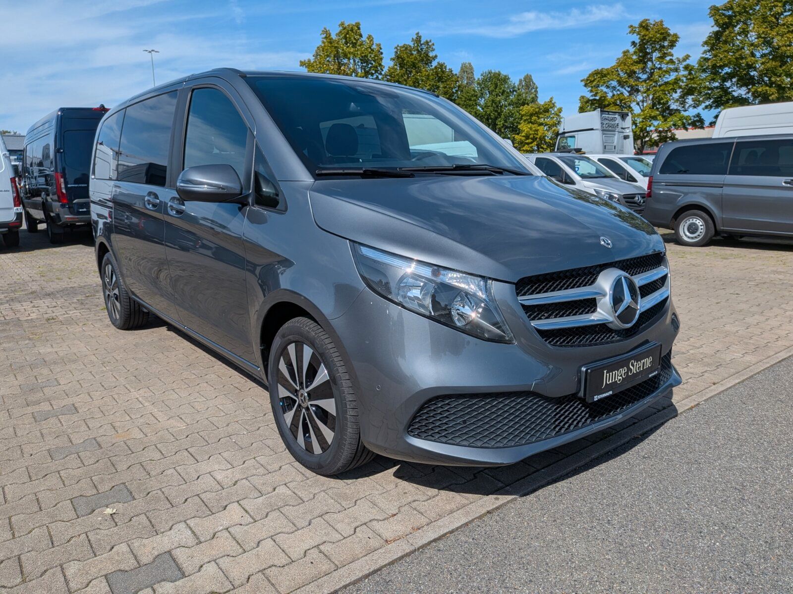 Mercedes-Benz V 220 d RISE Kompakt AHK 2,5t NAVI KLIMA 8-SITZE imagem 2