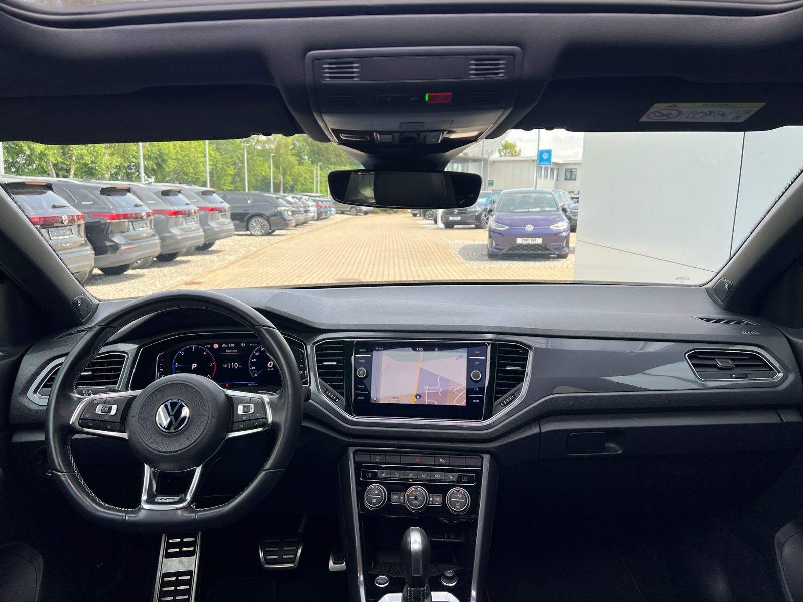 Fahrzeugabbildung Volkswagen T-Roc Sport 2.0 TDI DSG 4Motion R-Line *Beats,Pa