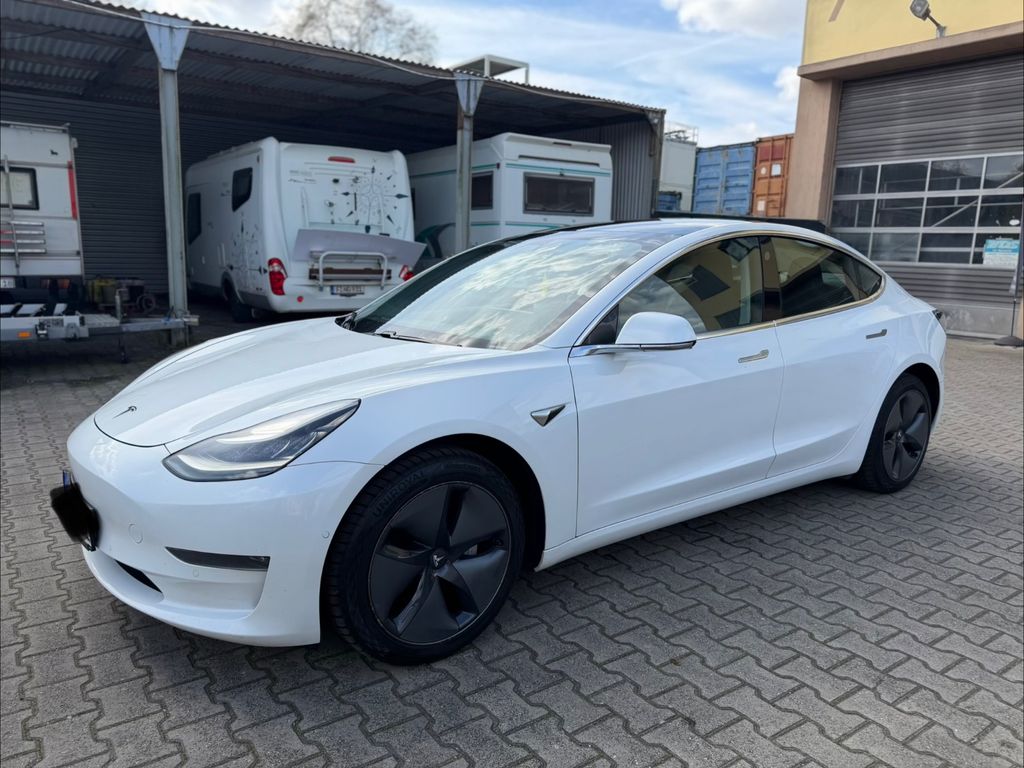 Angebot ansehen Tesla Model 3
