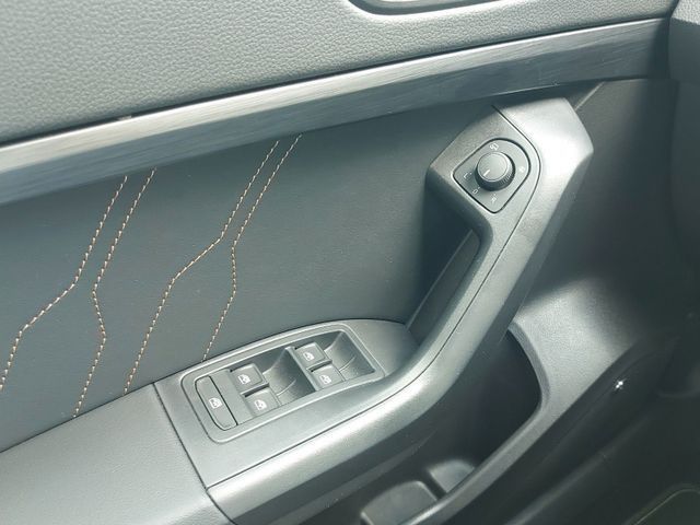 Ateca 2.0I TSI DSG AHK Navi LED BEATS 349 mtl.