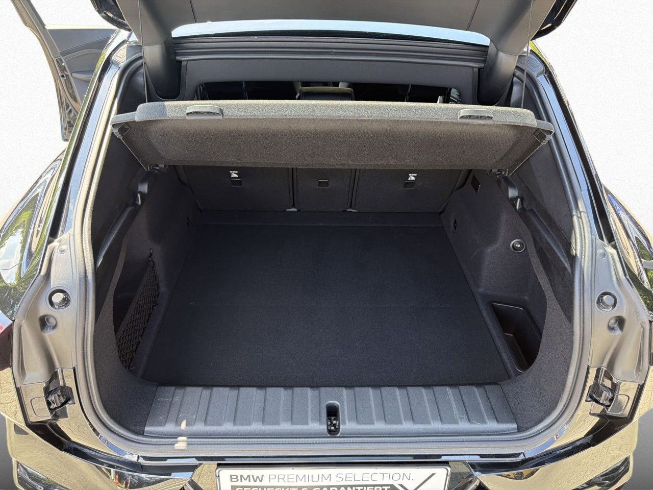 BMW iX2 - Bild 20