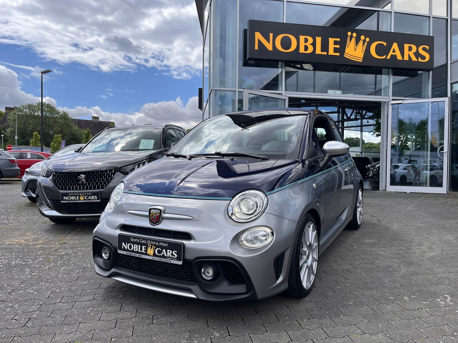 Fahrzeugabbildung Abarth 695C Rivale  Automatik XENON LEDER ALU