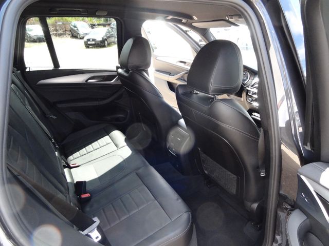 Fahrzeugabbildung BMW X3 M40i/2.Hd/AHK/Navi/Leder/Kam/21-Zoll
