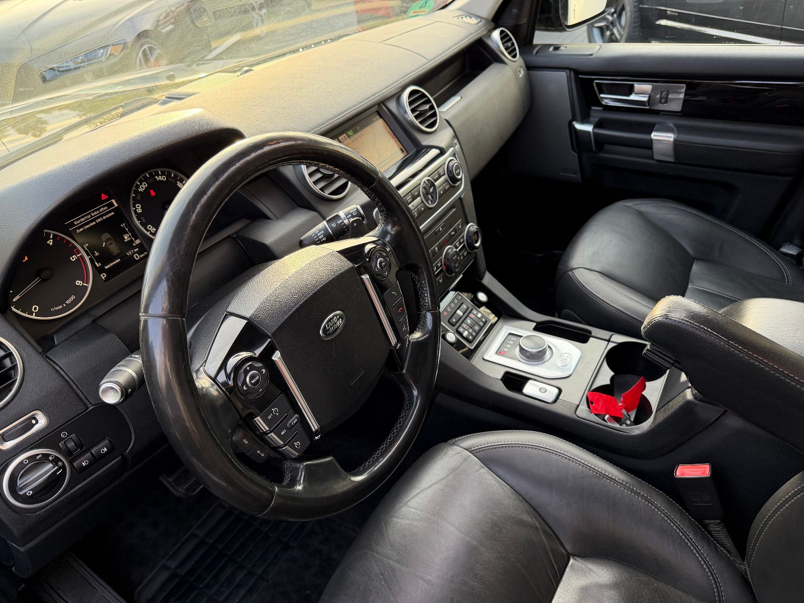 Fahrzeugabbildung Land Rover Discovery 4 SDV6 HSE/1-HAND/DEUTSCH/VOLL/PANO/LE
