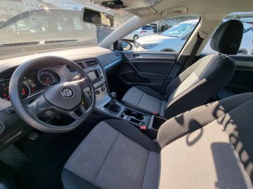 Fahrzeugabbildung Volkswagen Golf 1.2 TSI BMT Trendline *Winterräder*