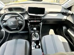 Fahrzeugabbildung 208 Allure Pack 1.2 PureTech 100 EU6d