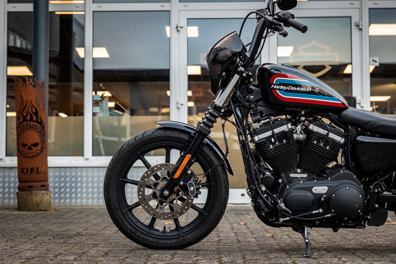 Fahrzeugabbildung Harley-Davidson XL883N - Iron 883 Auspuff - Kesstech - Ape