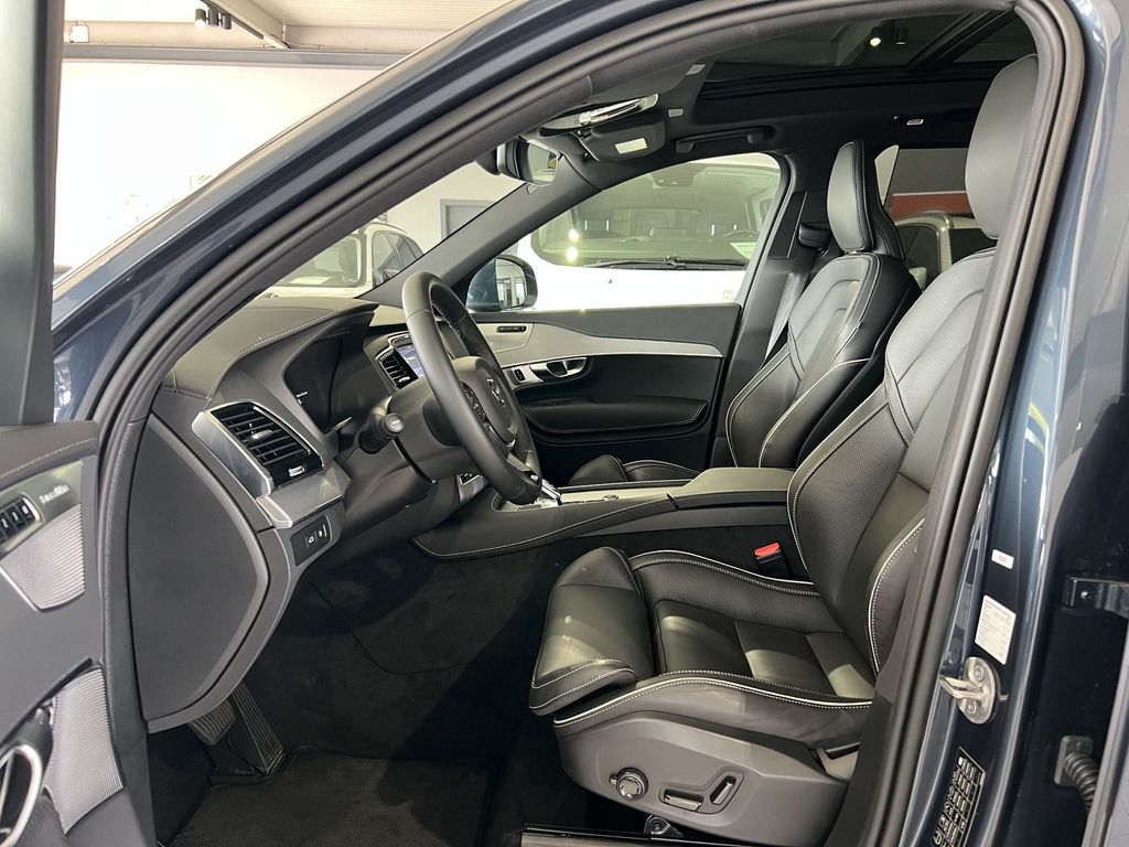 Volvo XC90 T8 Plus Bright Recharge AWD FourC AHK B&W
